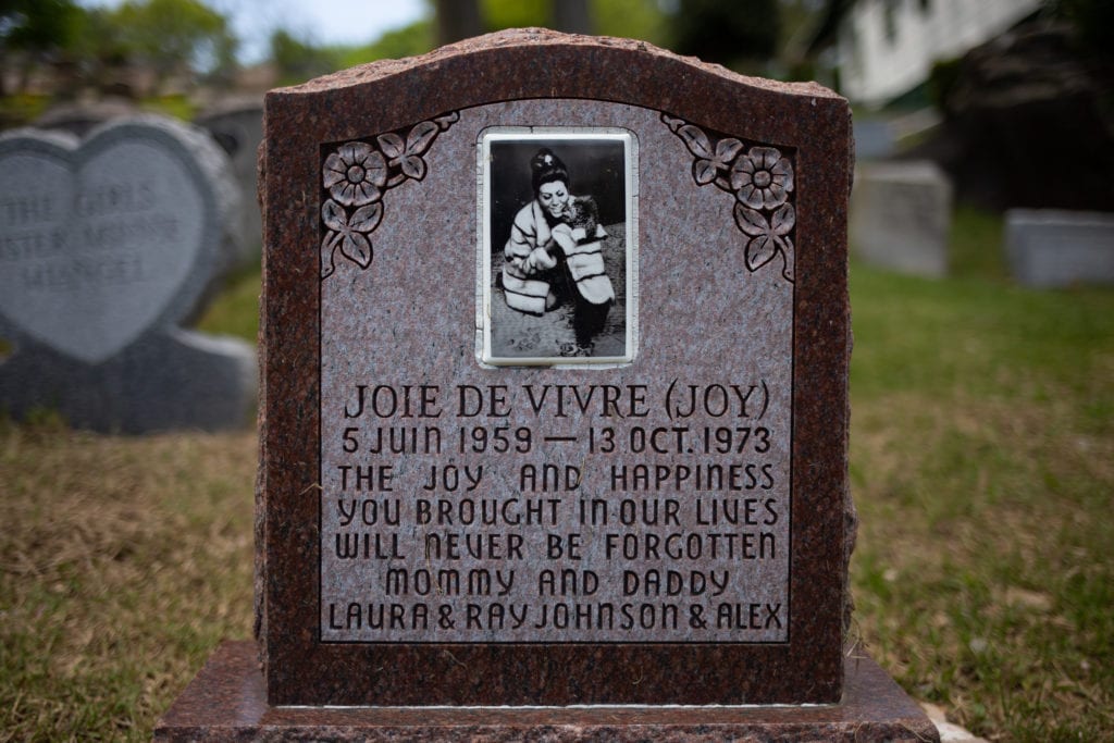 headstone
