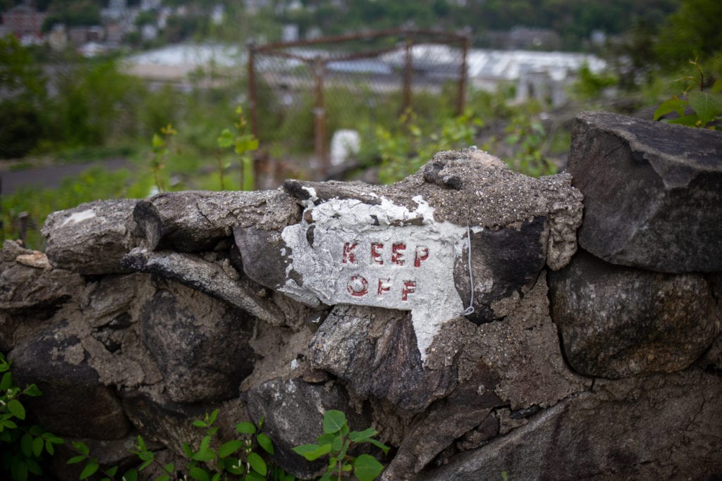 keep off sign