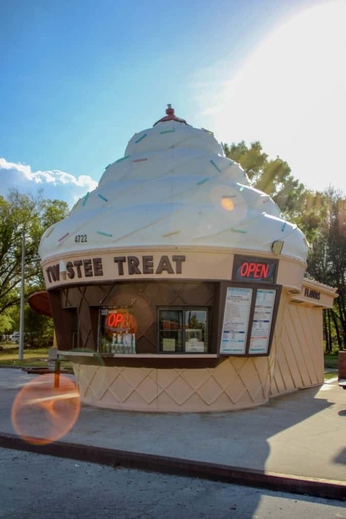 ice cream shaped ice cream stand