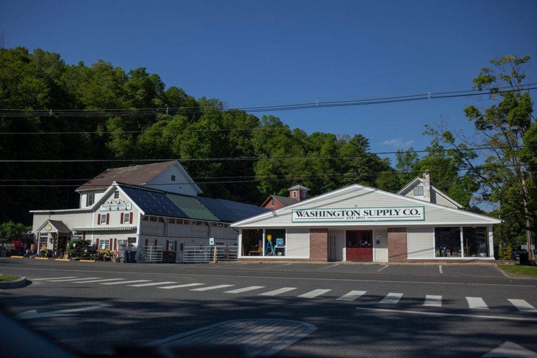 hardware store gilmore girls stars hollow