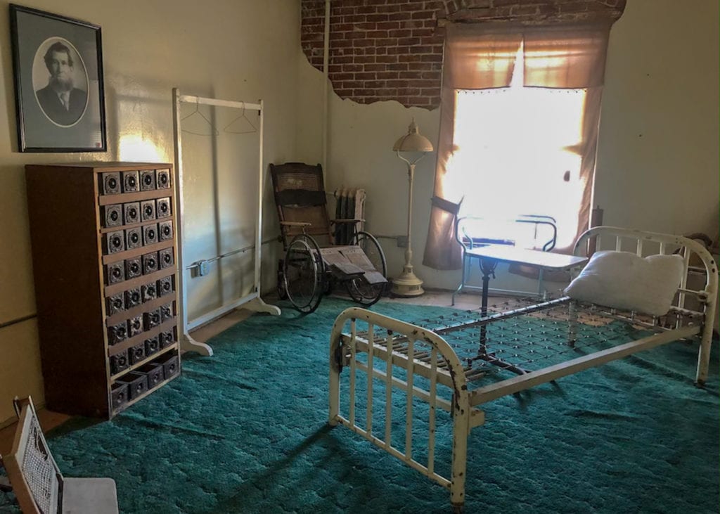 A room in the museum.