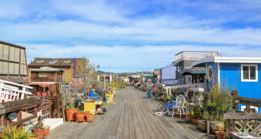 Inside Sausalito’s Floating Homes: A Colorful History of California’s Unique Houseboat Community