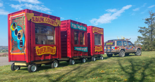 Meet the artist behind a mobile museum of miniature versions of ‘World’s Largest’ items