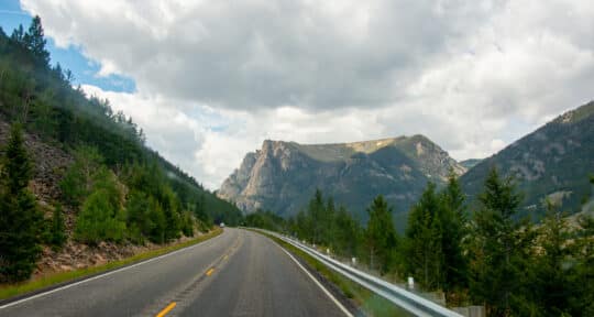 How to safely—and calmly—drive on steep mountain roads